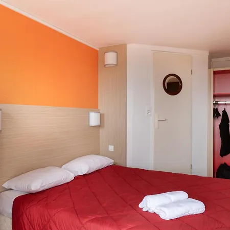 Premiere Classe La Du Bois Hotel